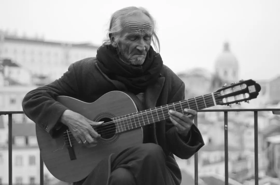 “Canzoni per Anime Consapevoli e Umane Genti” il nuovo album del cantautore fanese Marco Sanchioni