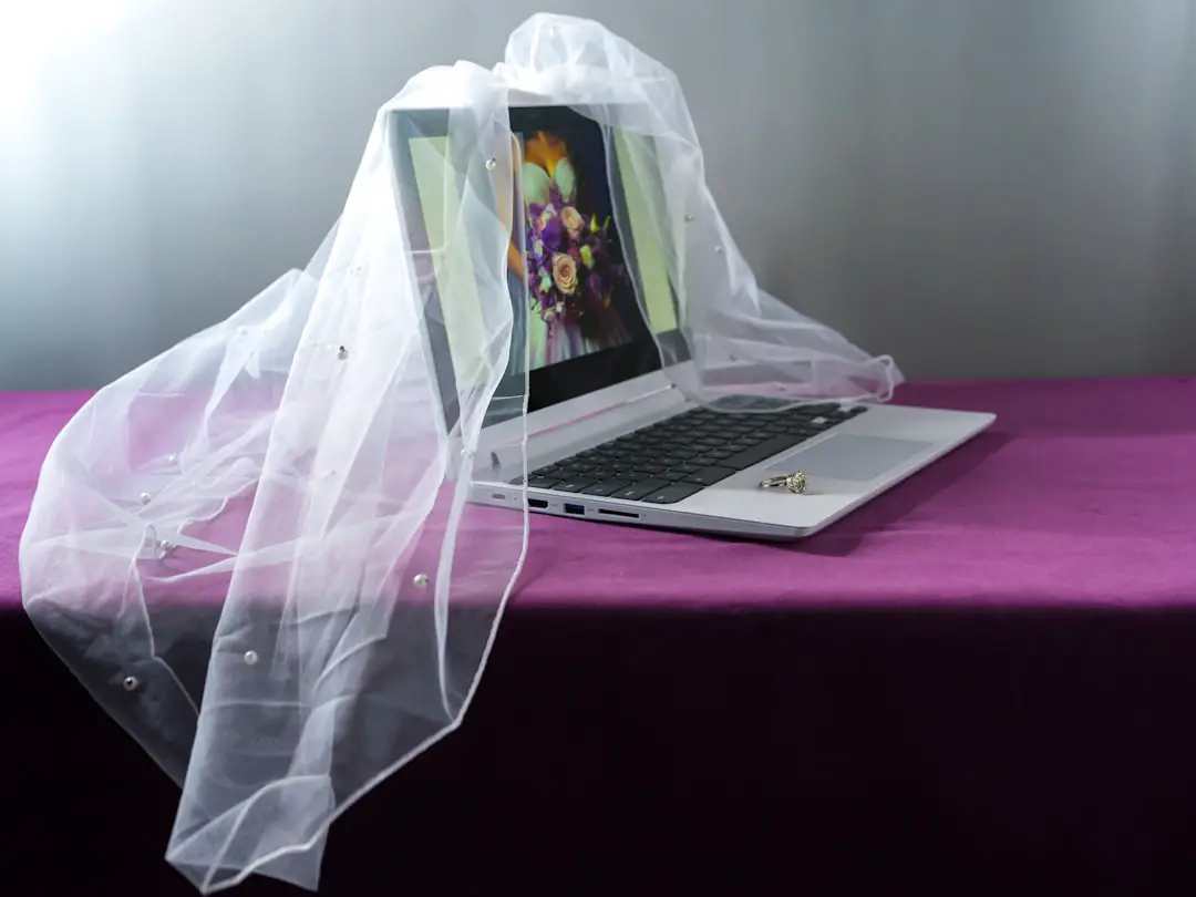 Mia Moglie su Facebook, quando il problema non è la tecnologia ma l’uso che ne facciamo